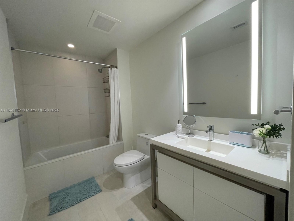 2000 Metropica Way - Photo 14