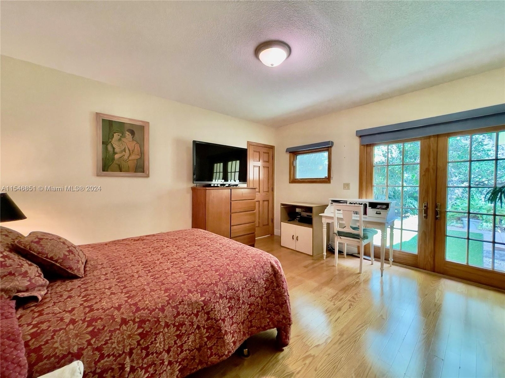 5800 Sw 33rd Ave - Photo 17