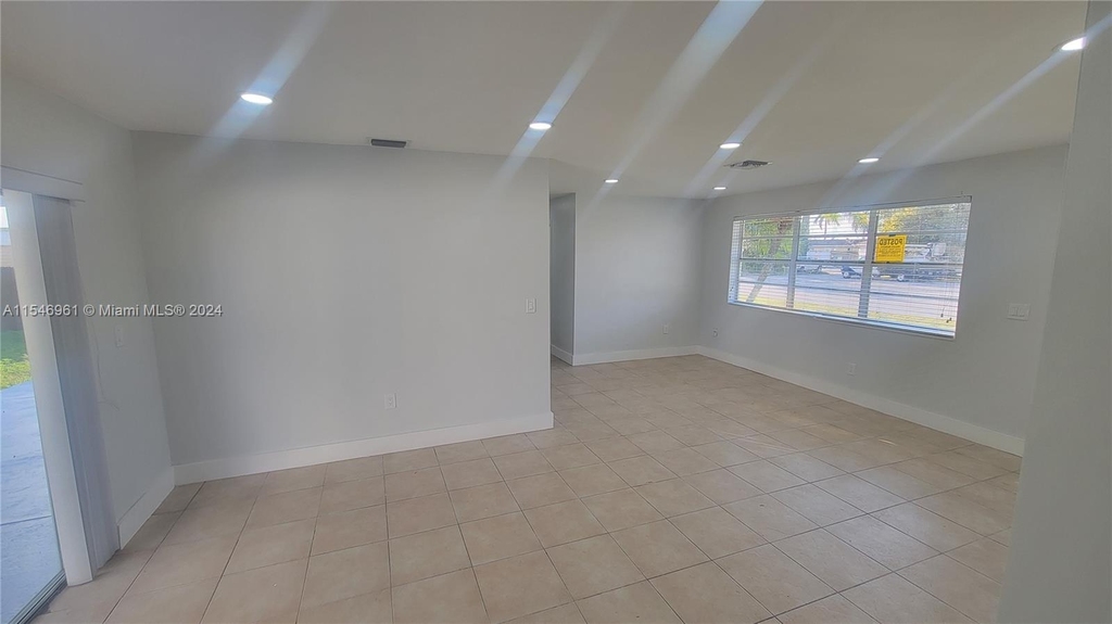 30055 Sw 143rd Ct - Photo 8