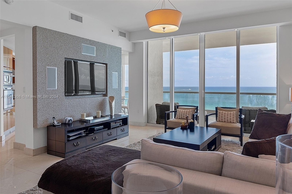 16047 Collins Ave - Photo 9