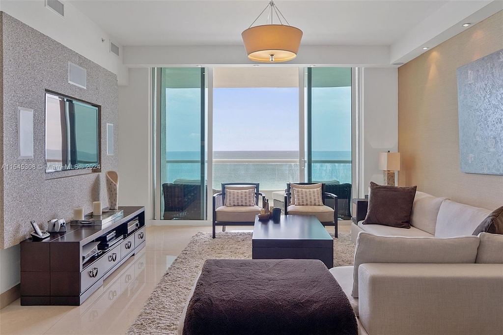 16047 Collins Ave - Photo 6