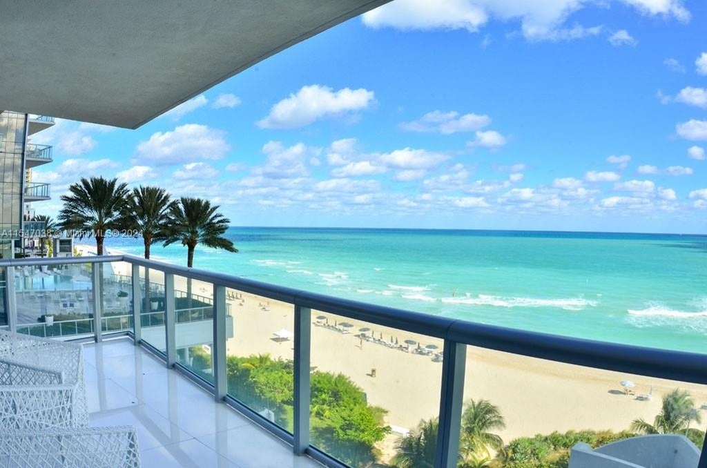 17001 Collins Ave - Photo 19