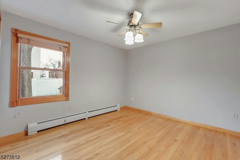 275 Lafayette Ave - Photo 14