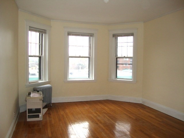 317 Allston St - Photo 1