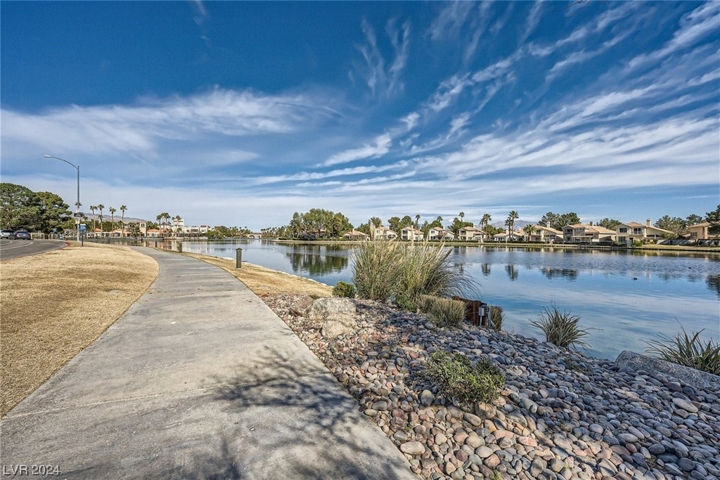 3004 Windy Surf Court - Photo 23