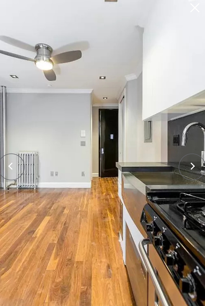 16 East 116th Street - Photo 1