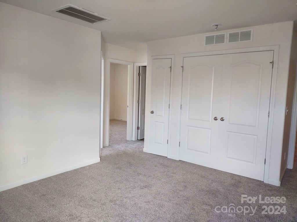 6126 Purbeck Way - Photo 5