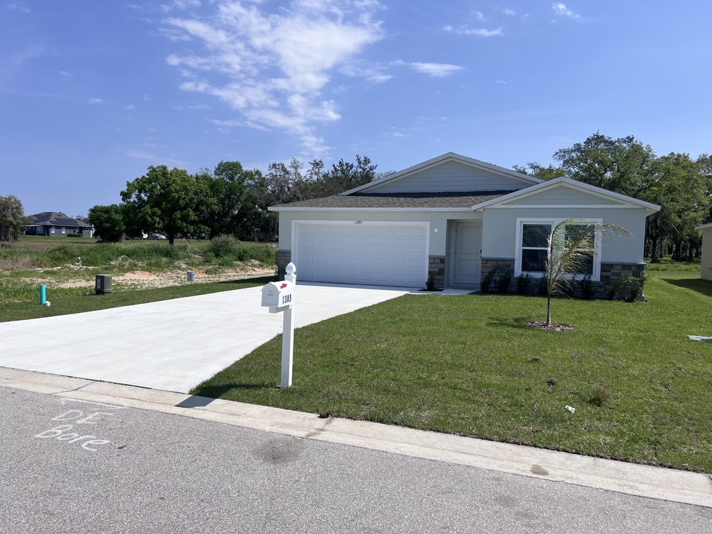 1385 Stone Ridge Circle - Photo 2