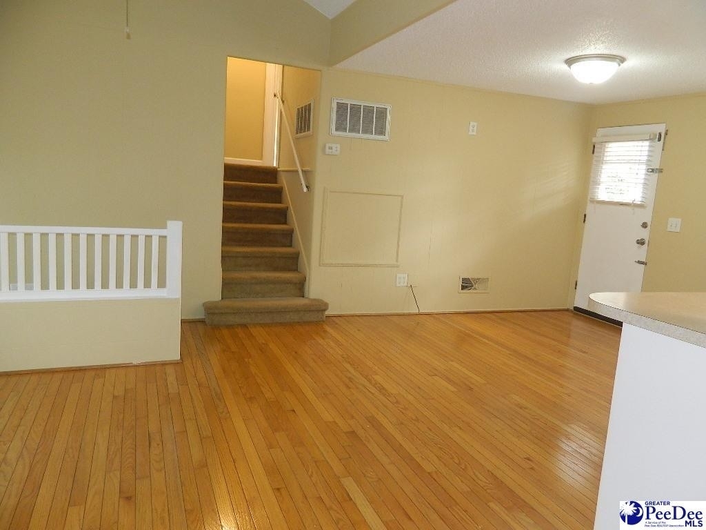 1519 Woods Rd, Apartment B - Photo 8