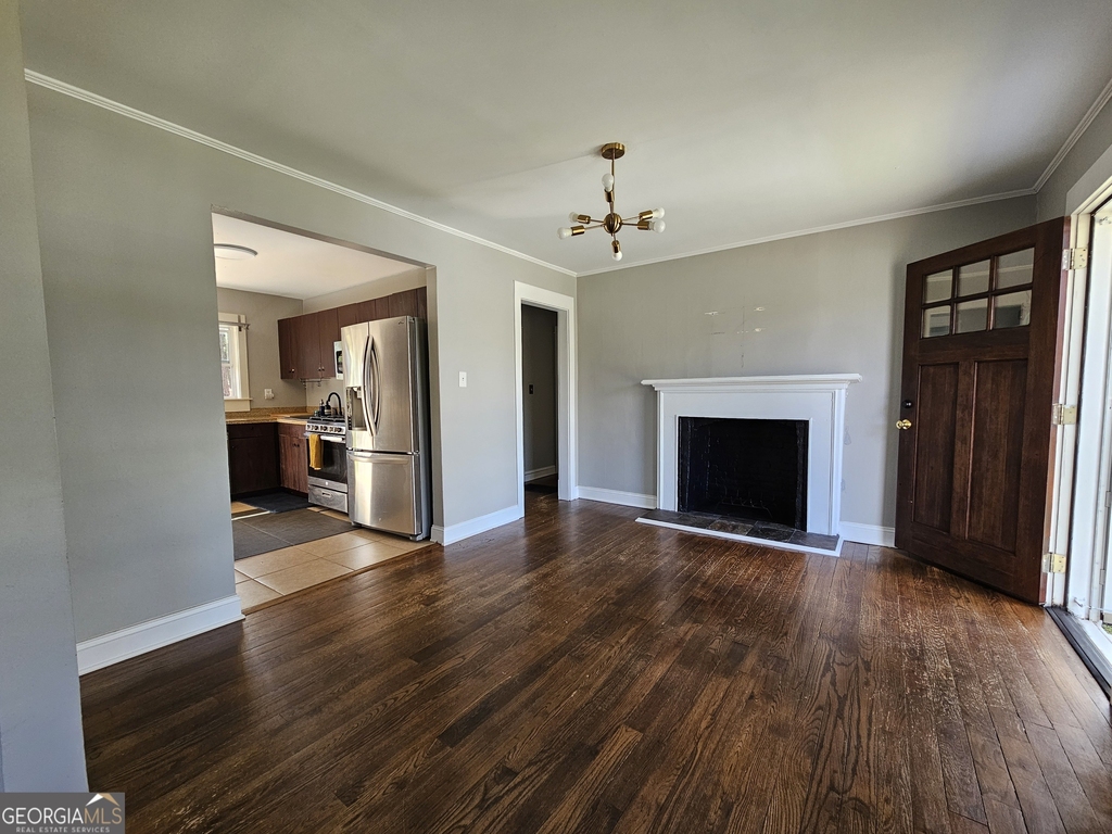 1707 Cecile Avenue Se - Photo 3