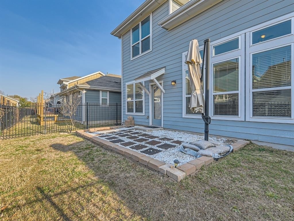 1505  Casa Dr - Photo 10