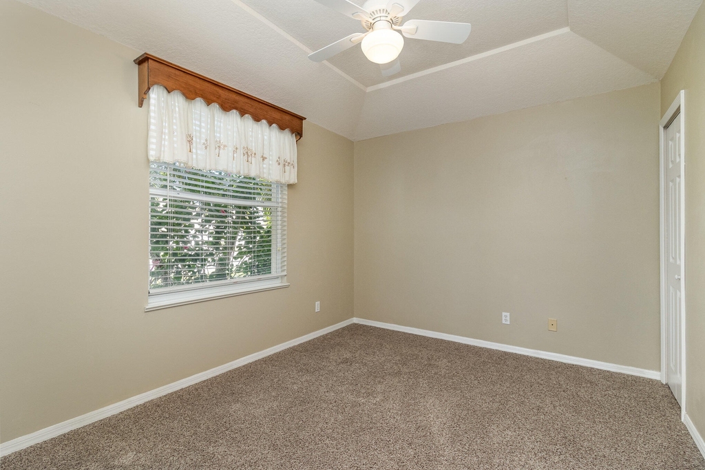 4930 Oaklefe Court - Photo 17