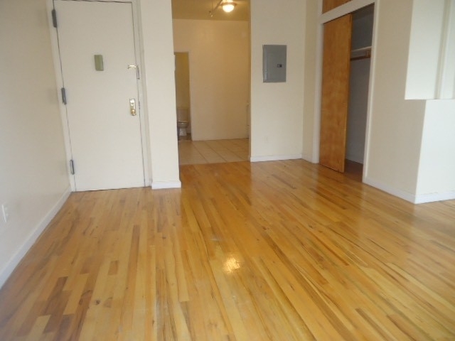 524 Lafayette Avenue - Photo 1