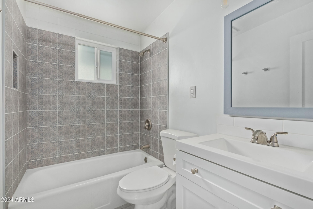 1127 N Harold Street - Photo 7