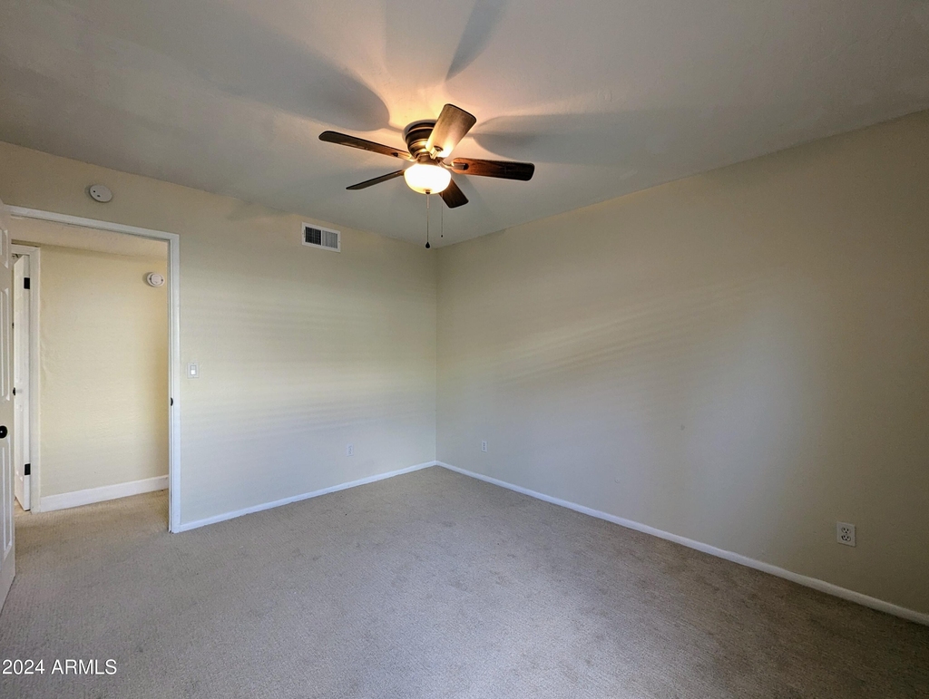 720 E Alice Avenue - Photo 24