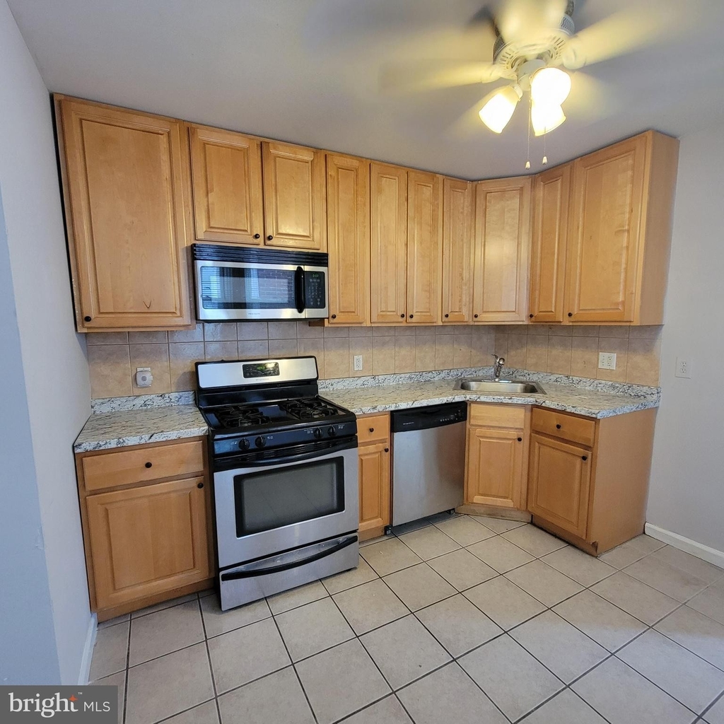 1455 E Cheltenham Avenue - Photo 13