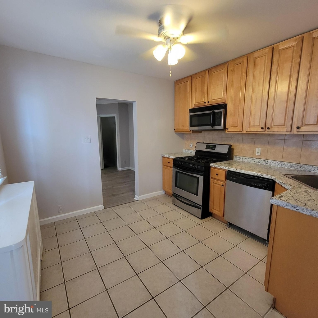 1455 E Cheltenham Avenue - Photo 15