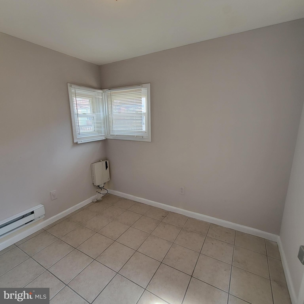 1455 E Cheltenham Avenue - Photo 17