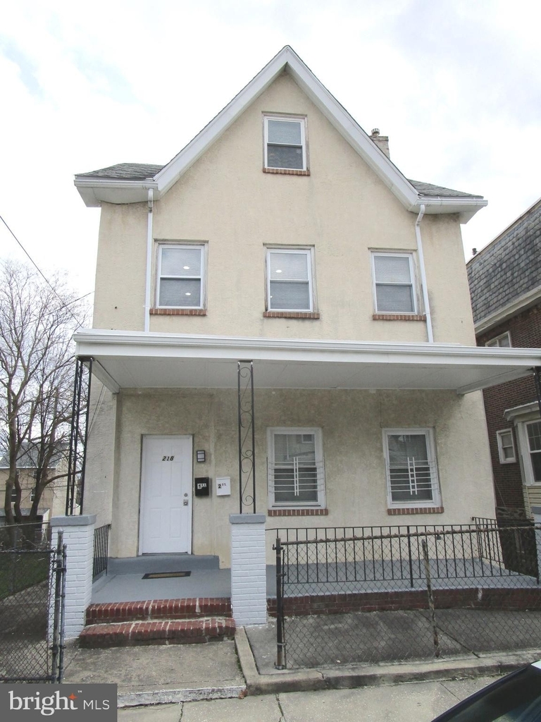 218 E Price Street - Photo 1