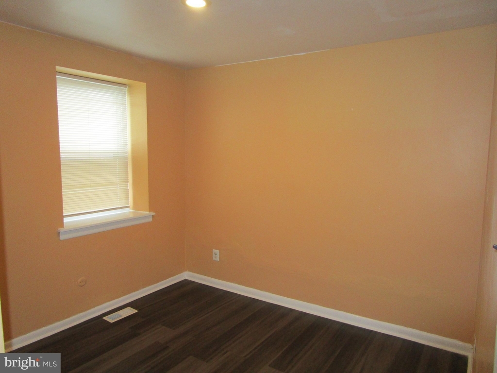 218 E Price Street - Photo 13