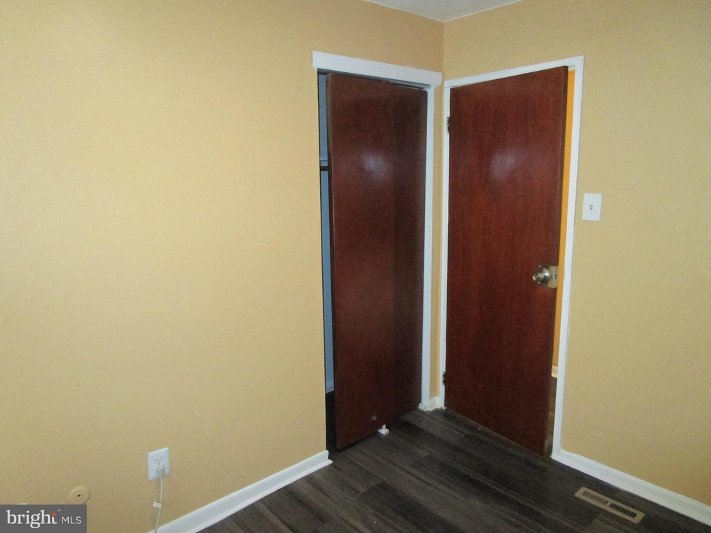 218 E Price Street - Photo 22