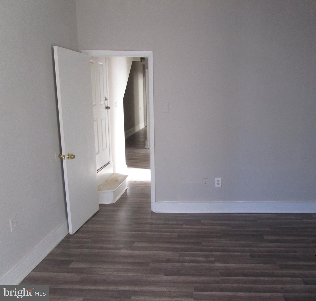 5717 N Park Avenue - Photo 8