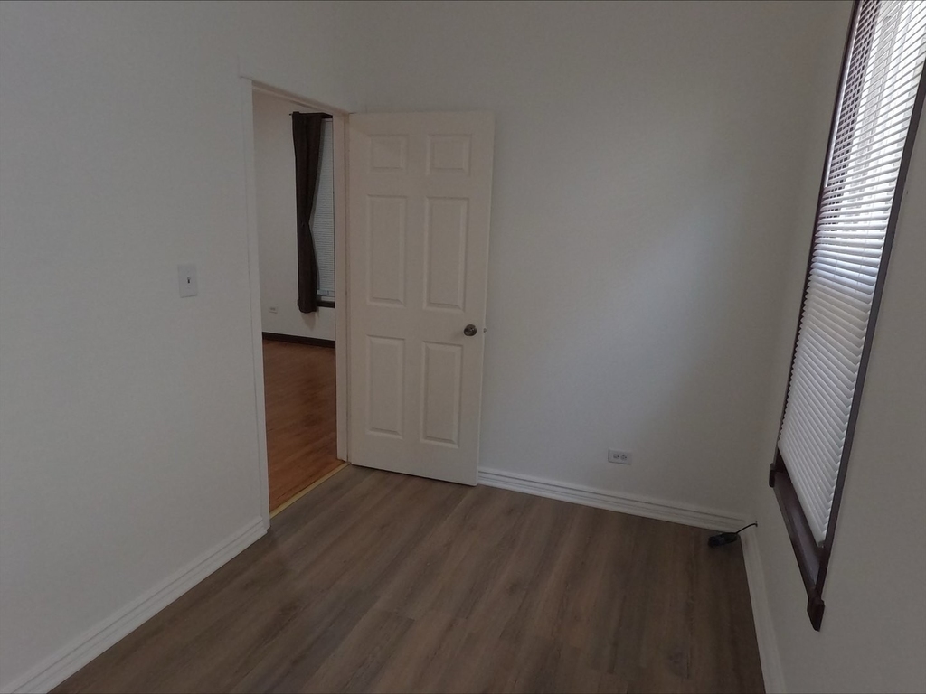 1337 N Lawndale Avenue - Photo 10