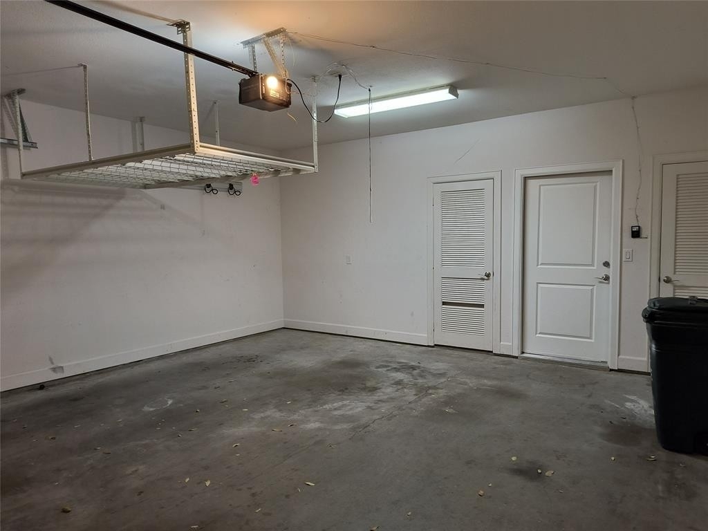 3210 Carlisle Street - Photo 33