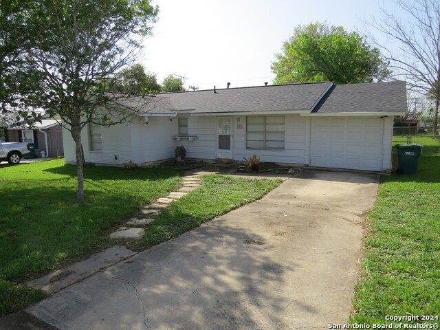 842 Horseshoe Trl - Photo 1