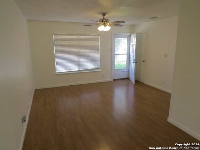 842 Horseshoe Trl - Photo 3