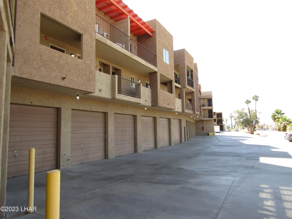 256 S Lake Havasu Ave - Photo 3