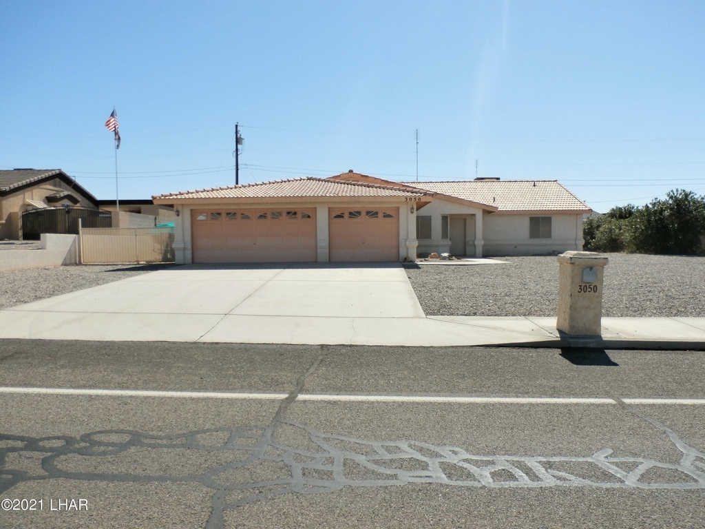 3050 Chemehuevi Blvd - Photo 0