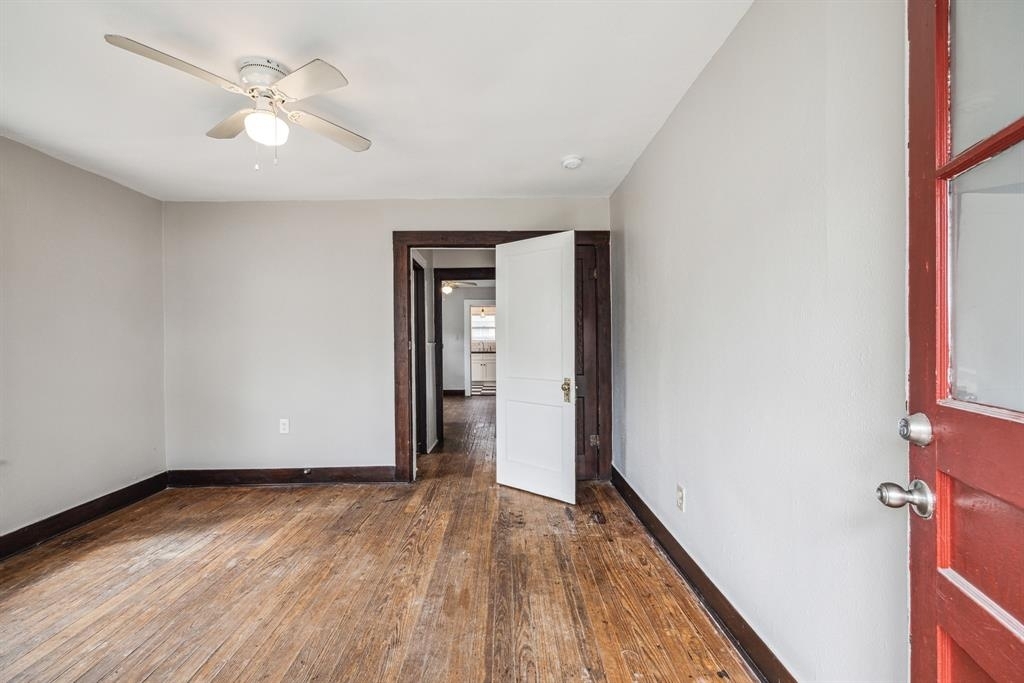 1818 Lubbock Street - Photo 2