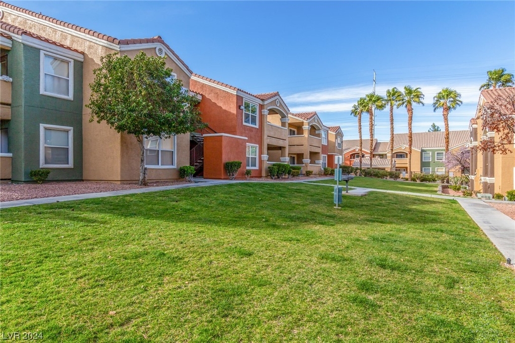 8101 W Flamingo Road - Photo 2