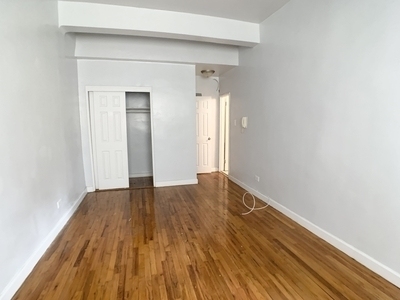 1402 West 4th Street - Photo 1