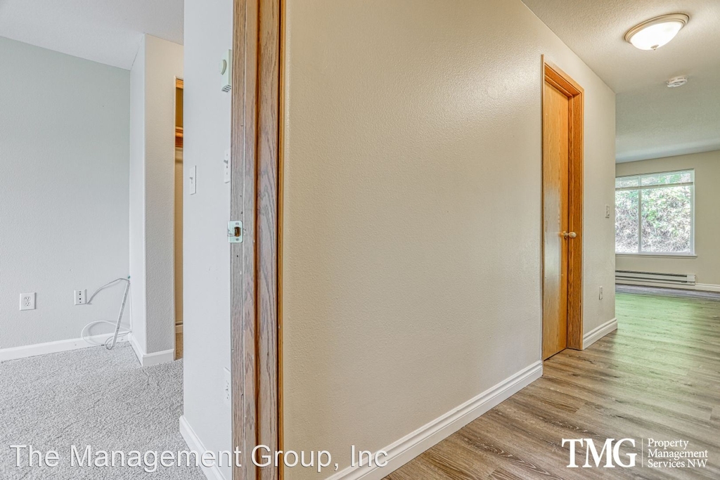 2615 Ne 3rd Avenue - Photo 8