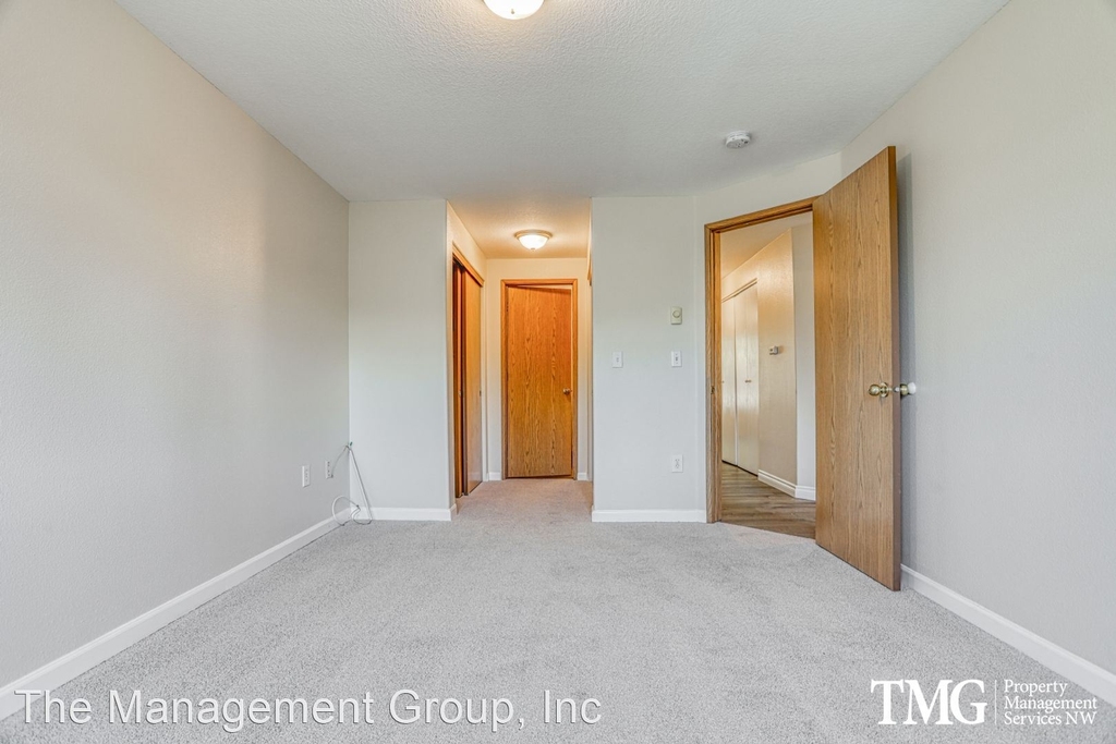 2615 Ne 3rd Avenue - Photo 10