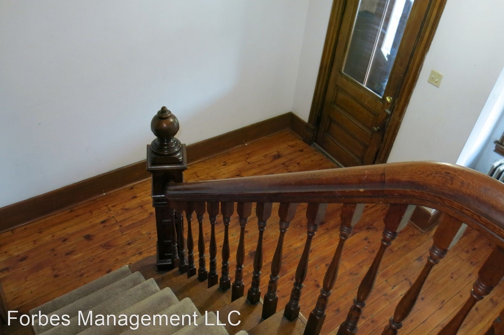 325 Spahr Street - Photo 2