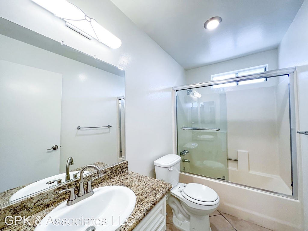 12760 Caswell Ave. - Photo 10