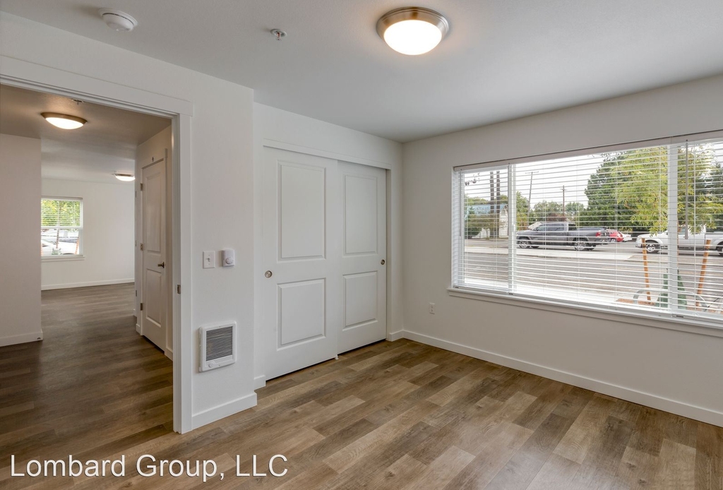 7676 N. Lombard St. - Photo 13