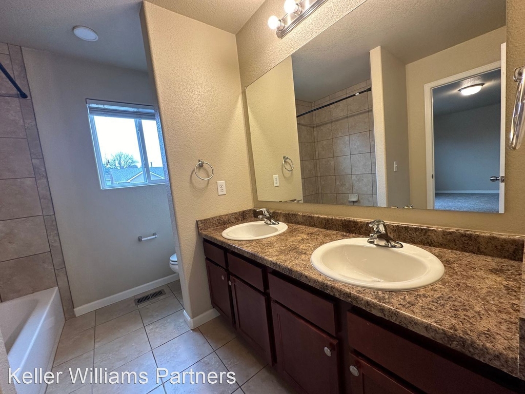 6118 Kingdom View - Photo 10