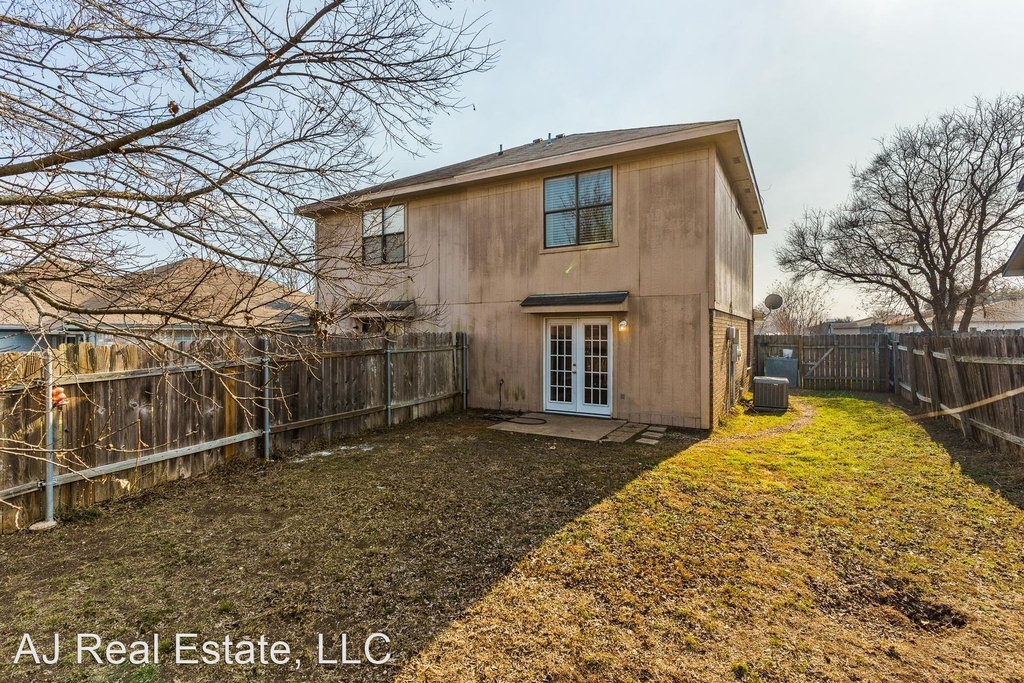 2611 Schwald Road - Photo 4