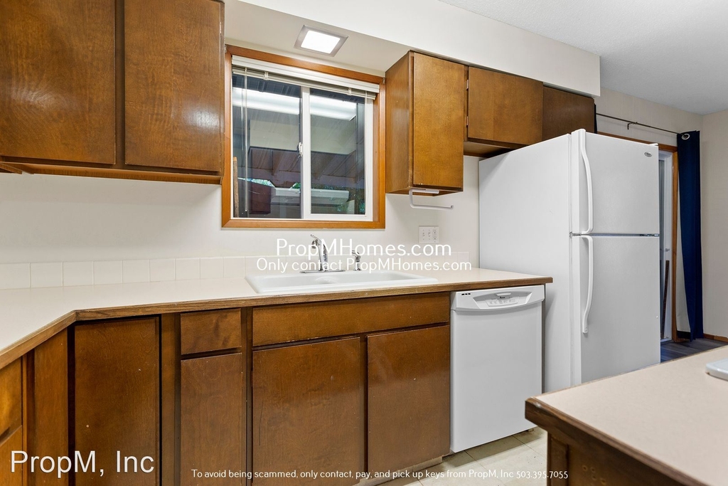 10042 Sw Garrett Street Unit 3 - Photo 2