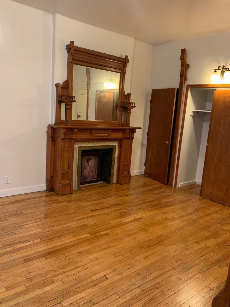 235 Lenox Avenue - Photo 2