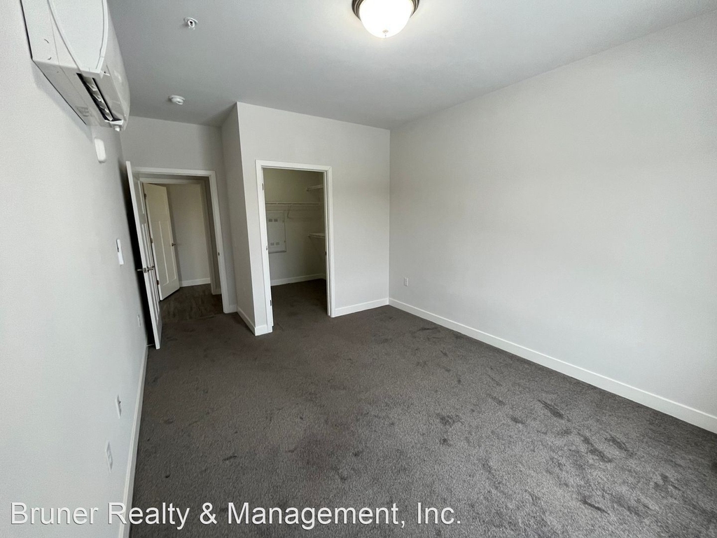 1300 N Windsor Ave - Photo 4