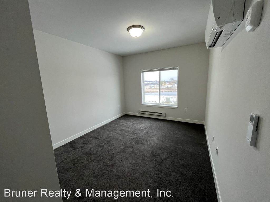 1300 N Windsor Ave - Photo 3