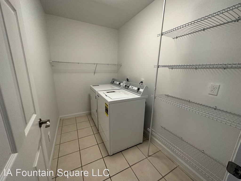 284 Fountain Lane - Photo 3