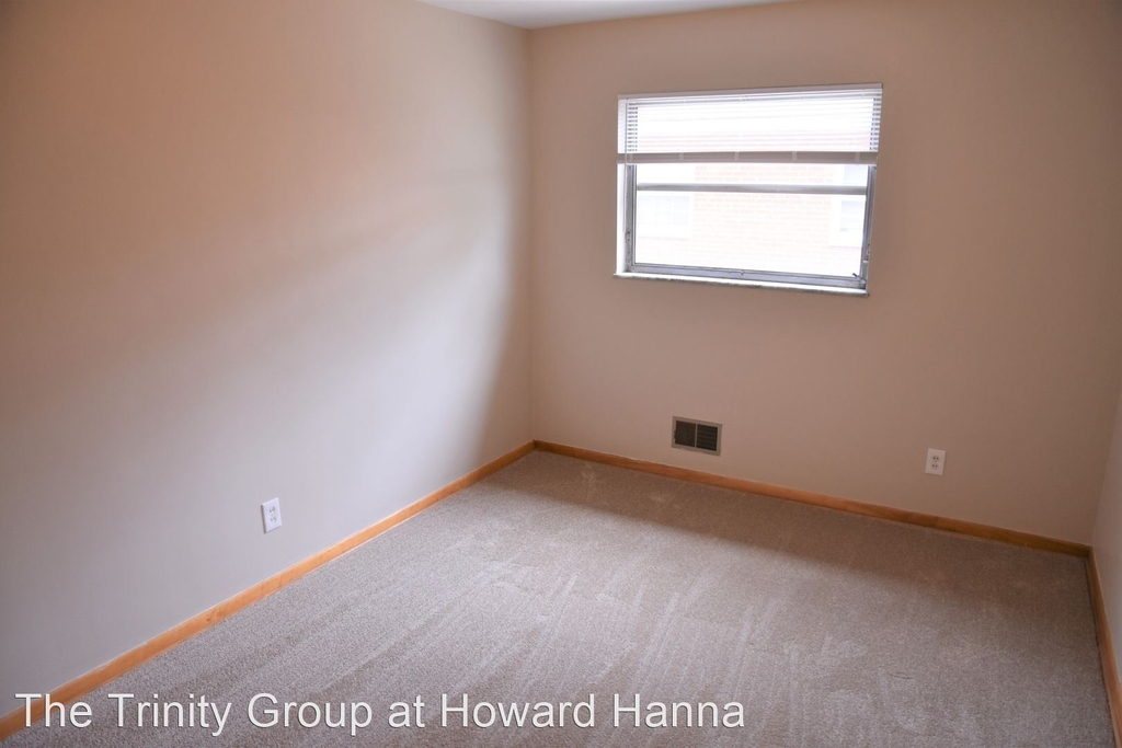 2964-2966 Mt Holyoke Road - Photo 12