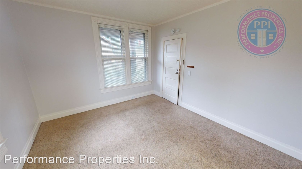 4125 Se 33rd Avenue #1-3 - Photo 3