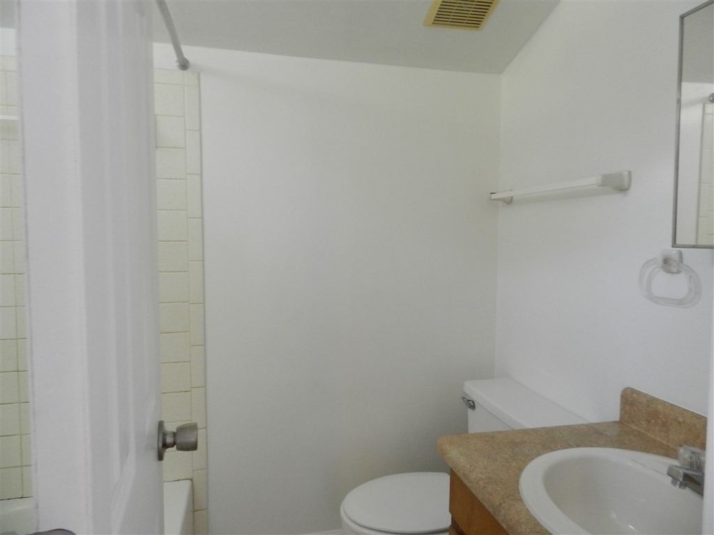 1325 Airport Drive - Photo 11